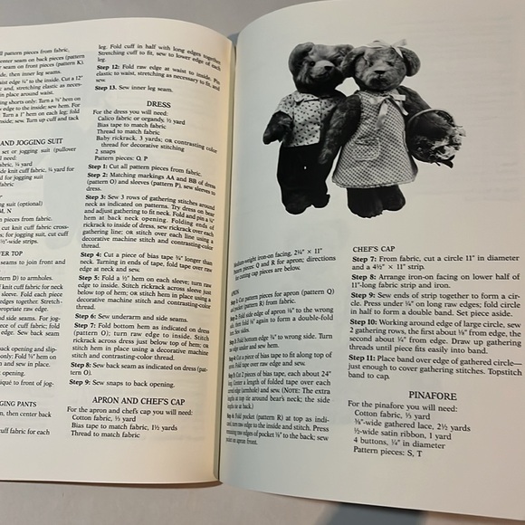 NWT Make Your Own Teddy Bears Instructions Patterns Clothing BOOK Crafters - Picture 13 of 17